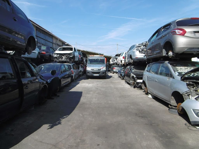 Aperçu des activités de la casse automobile AD AUTOMOBILE située à ANTIBES (06600)